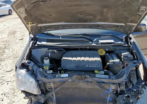 2017 Dodge Grand Caravan Sxt z USA, uszkodzony, nr VIN 2C4RDGCG2HR863137